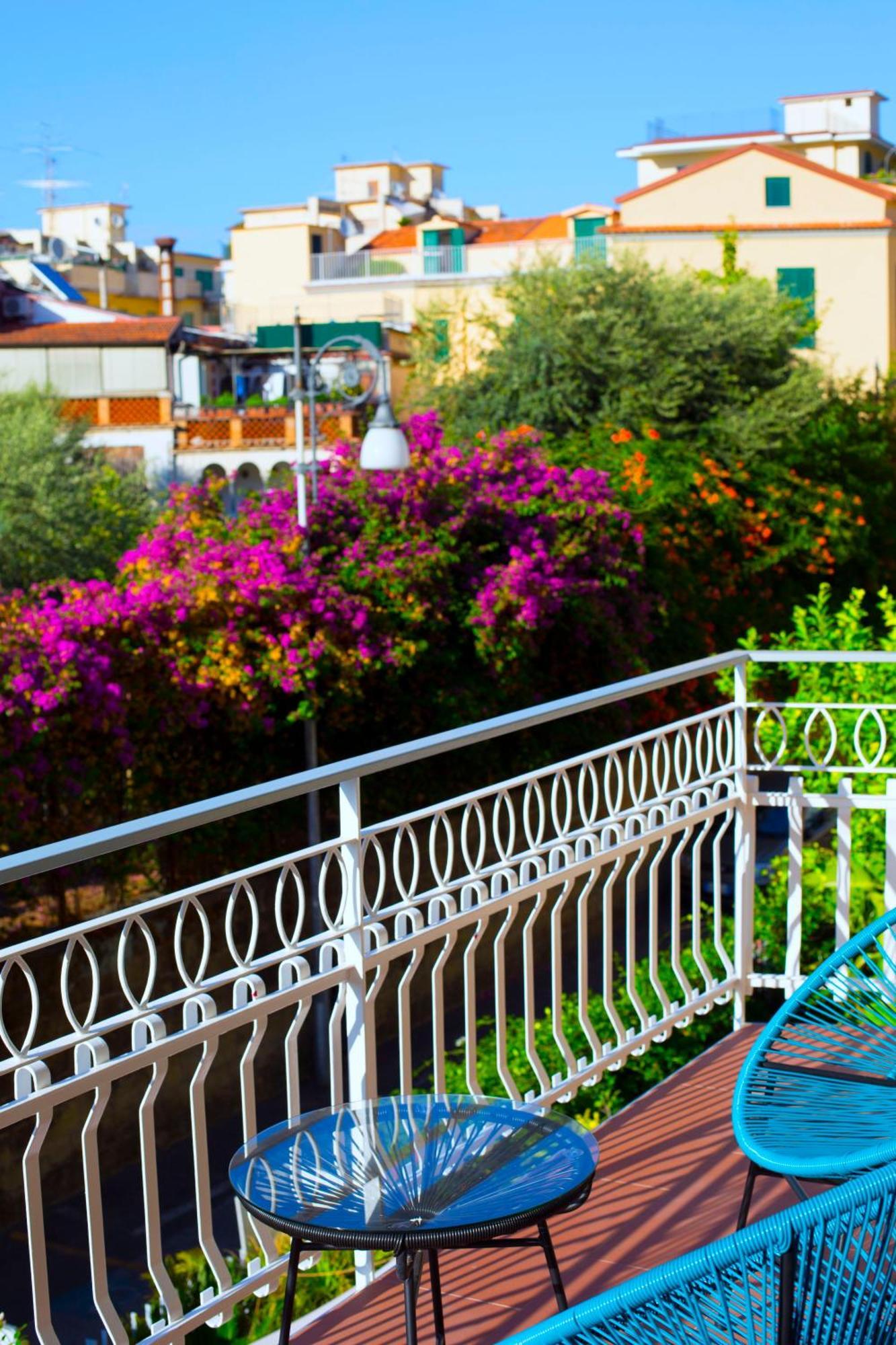 Estate4Home - Suites 21 Sorrento Ngoại thất bức ảnh